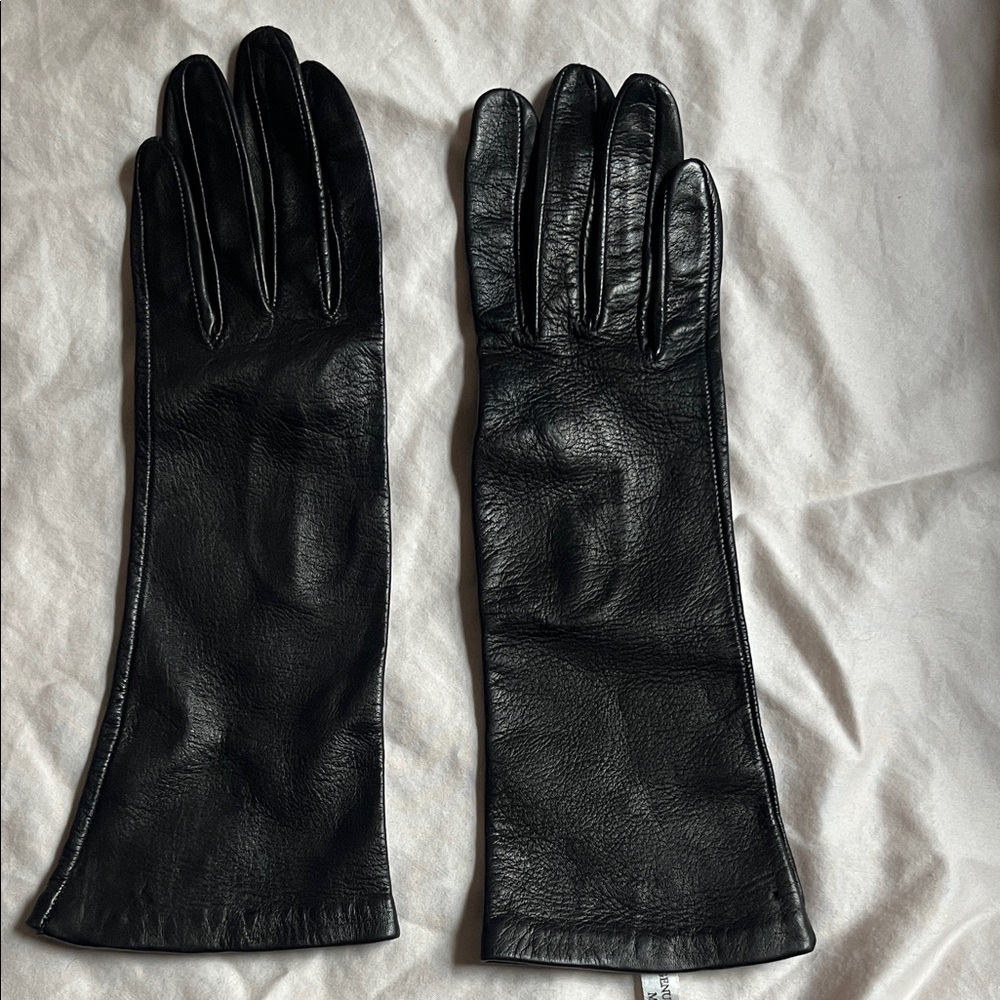 Classic Black Leather Gloves - Women's Accessories